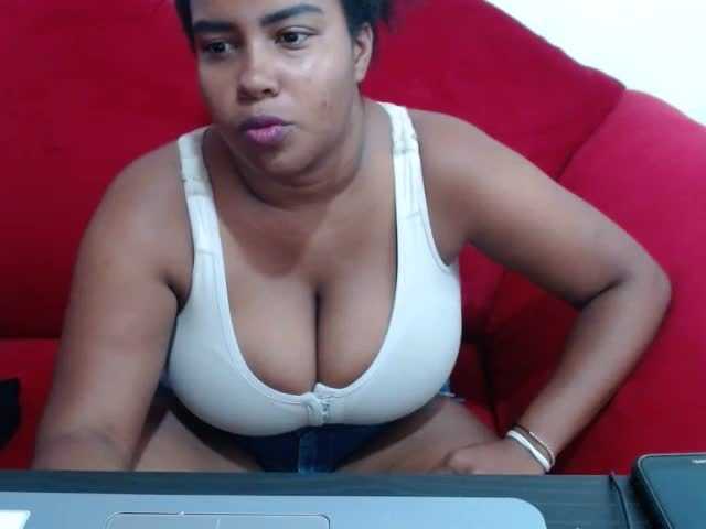 Transliacijos ekrano nuotraukos Sexy-Brunette