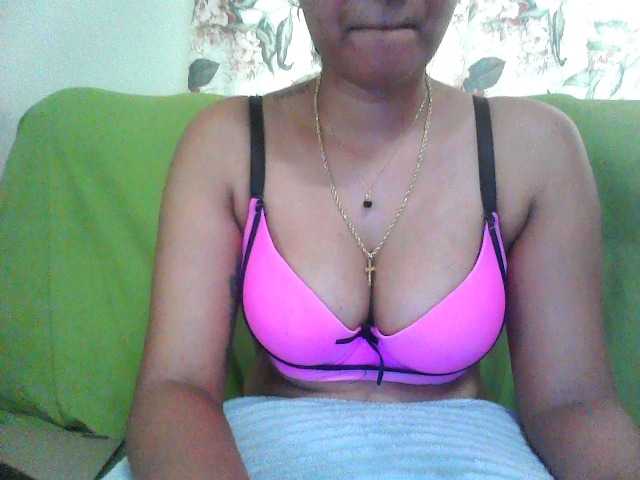 Nuotraukos Sexygirl5a hi im new here so lets have some fun strip-100 tkn tittyfuck-65 tkn pussyfingering-150 tkn anaal-200tkn squirt-250tkn HELP ME BUY A TOY - i appreciate every token invitations for private or welcome alomost no taboo i do everything to please my darlings