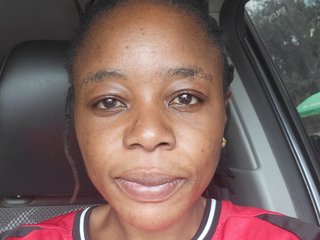 Erotinis vaizdo pokalbis Sexykinyi