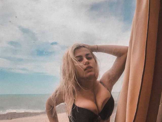 Erotinis vaizdo pokalbis sexykiraboobs