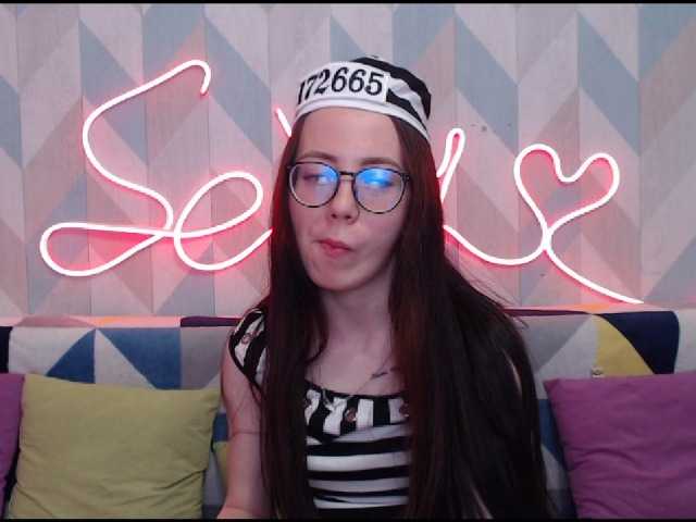 Nuotraukos Sexykitty4 hello kittiesС2С with comments 70 tokensprivate messages 10 tokensstrip down to underwear 100 tokensflash chest 102 tokensshow ass 60 tokens