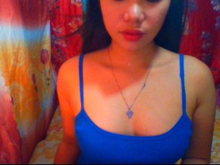 Nuotraukos SEXYKlTTEN18 hi dear i need 50 tokens to give 3 minute naked show come on :)