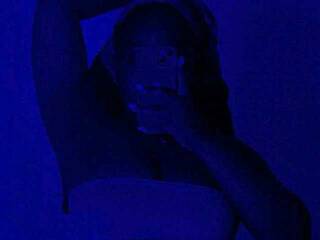 Erotinis vaizdo pokalbis SexyLucc