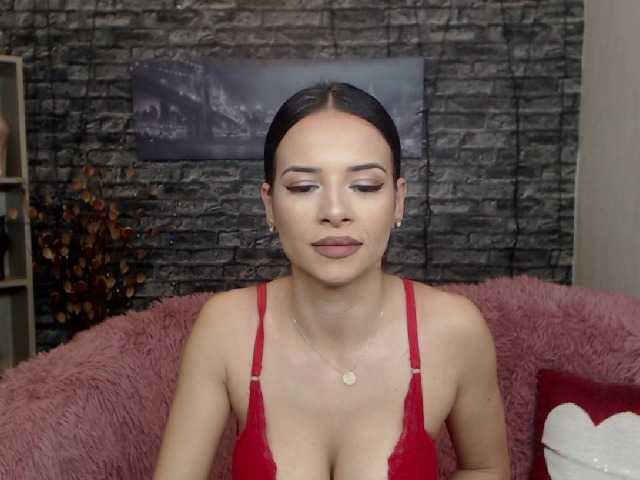 Nuotraukos SexyModel_kis i love welcome to me! flash boobs 60/ ass 50/ pussy 80/ doggy end twerk 90/ naked 150