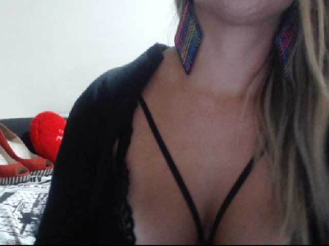 Nuotraukos sexysarah27 Let's have an amazing night!!!