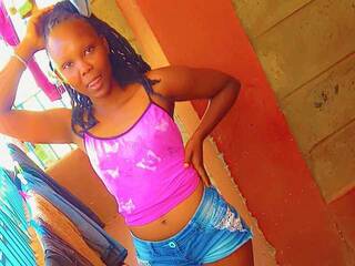 Erotinis vaizdo pokalbis Sexyyposh