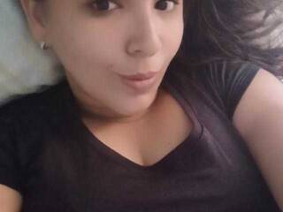 Erotinis vaizdo pokalbis shairamelody