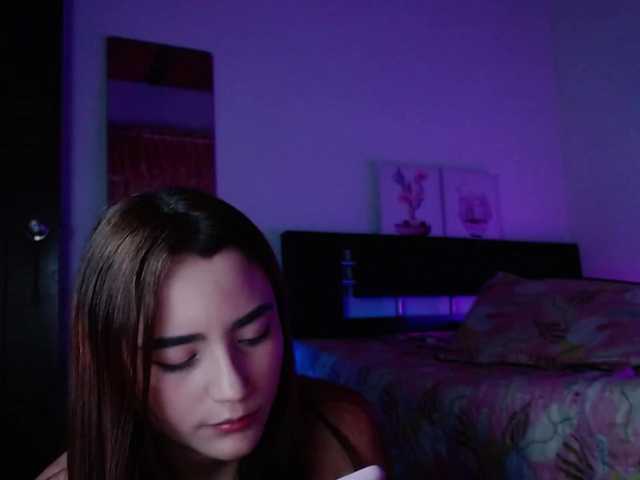 Nuotraukos shane-brooke today I have a lot of cold, tip me to warm up ♥ @remain Fuck my pussy