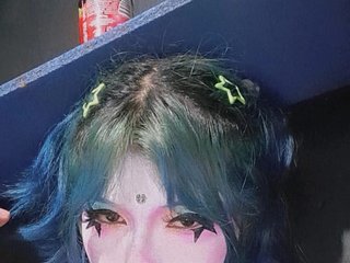 Erotinis vaizdo pokalbis Sharkyu