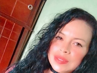 Erotinis vaizdo pokalbis Sharyd