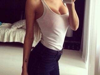 Erotinis vaizdo pokalbis SherryLight