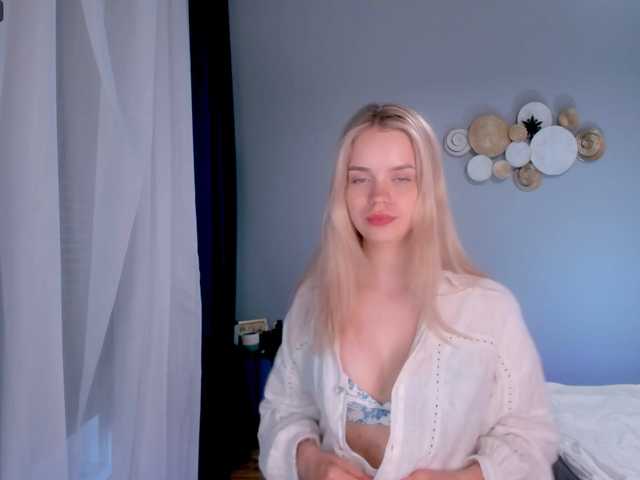 Nuotraukos ShiningStar Hello everyone! lovense reacting from 2 tkAre you in naughty mood? Tell me your fantasy in PM 100 tk tip will help me in Queens raiting, thank you for care! OnlyFans @amberroseblossom