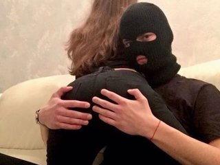 Erotinis vaizdo pokalbis ShowMaskGoOn
