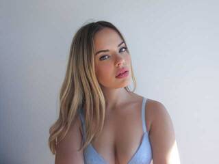 Erotinis vaizdo pokalbis silvifoxyy