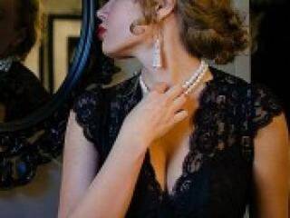 Erotinis vaizdo pokalbis simmetria