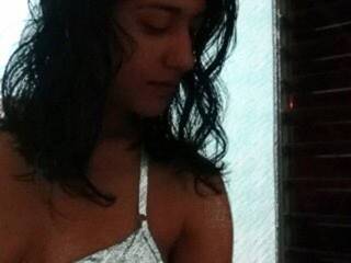 Erotinis vaizdo pokalbis simonebastet