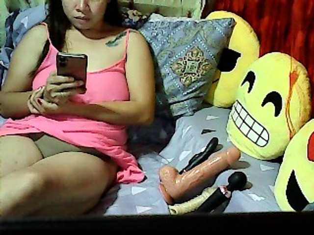 Nuotraukos Simplyjhaa WELCOME TO MY ROOMDare Me and Tip Me..........................................c2c-------------20 tokensfuck my dildo--------99 tokenfull naked---------30 tokenfinger pussy-------45 tokenMasturbation-------99 tokenspank ass--------25 token