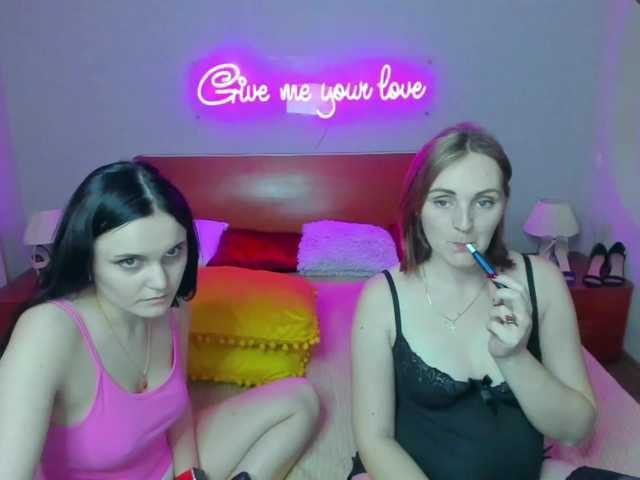 Transliacijos ekrano nuotraukos SixNipples