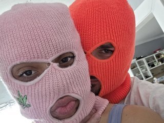 Erotinis vaizdo pokalbis Skimaskcouple891081