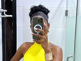 Erotinis vaizdo pokalbis skinnycee