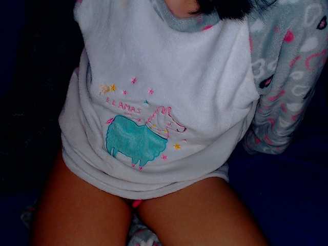 Transliacijos ekrano nuotraukos SkinnyMari