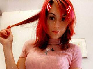 Erotinis vaizdo pokalbis SlutBubbles