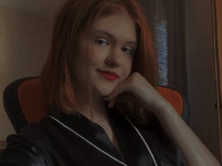 Erotinis vaizdo pokalbis SlyFoxEva