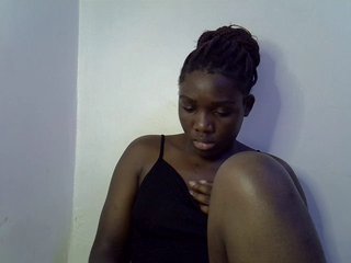 Erotinis vaizdo pokalbis Smiling-Machine