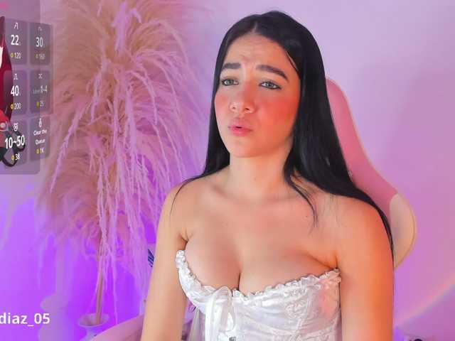 Nuotraukos SmithPaty SEXY GIRL WISHES THAT I FUCK HER TODAYS! Big squirt with machine❣ @sofar raised, @remain remaining until the show start! ❤ my favorite tips 222, follow me on IG:Patydiaz_05 #dirty #fuckmachine #anal