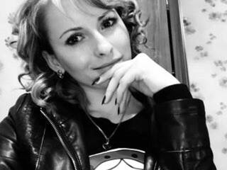 Erotinis vaizdo pokalbis Smorodinkaa