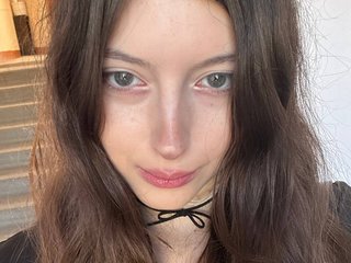 Erotinis vaizdo pokalbis Snow-Strippers