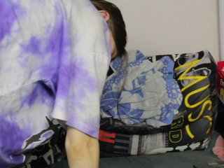 Erotinis vaizdo pokalbis Kamala_Adele