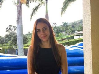 Erotinis vaizdo pokalbis sofhiarose