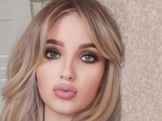 Erotinis vaizdo pokalbis SofiaRici