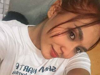 Erotinis vaizdo pokalbis SofiiaJames