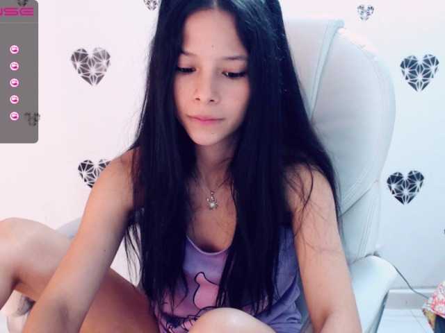 Nuotraukos softdoll hi guy, welconme my room, let's have fun #latina #teen #daddy #tease