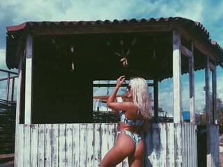 Erotinis vaizdo pokalbis SofyTalor