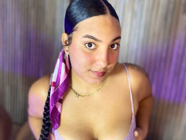 Profilio nuotrauka Sophia-curvy1