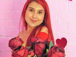 Erotinis vaizdo pokalbis Sophia-Turner