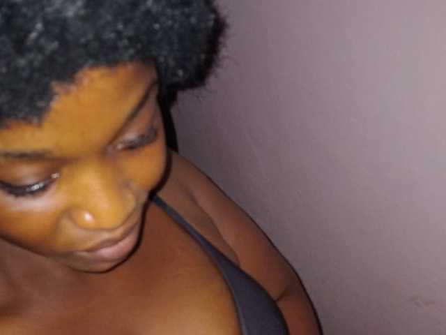 Profilio nuotrauka Squirty-Pussy