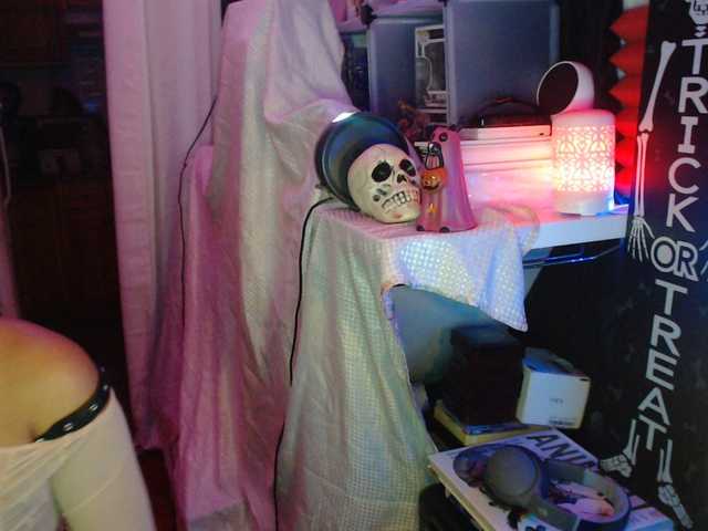 Nuotraukos StarNude69 .G.I. Joes girl happy Halloween