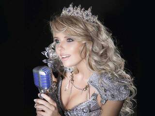 Erotinis vaizdo pokalbis SteelStella