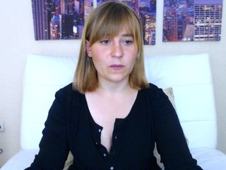 Nuotraukos StickKMe Hi)) I'm a new girl on the site and a very playful girl))) Watch the camera 25 tokens