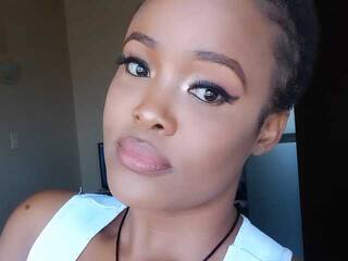 Erotinis vaizdo pokalbis stormie955