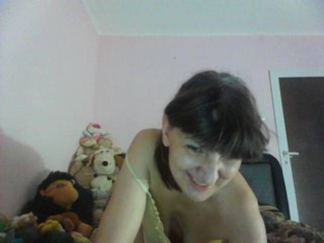 Transliacijos ekrano nuotraukos strawberychus