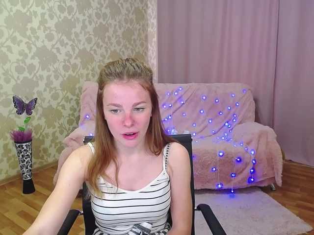 Nuotraukos SummerMood hello guys! im new here. let's go communicate and have fun together! PVT open for you! if you like my smile, tip me 50Tkn)))