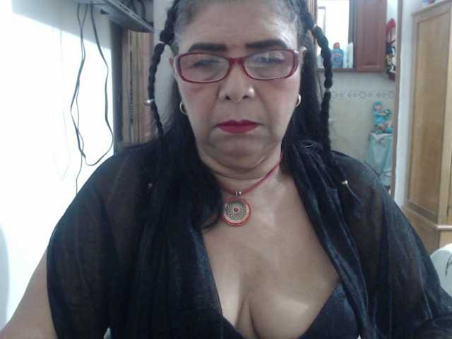 Transliacijos ekrano nuotraukos superMILF42