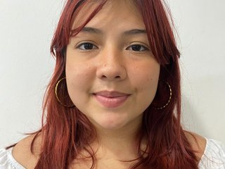 Erotinis vaizdo pokalbis Surayya