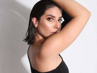 Erotinis vaizdo pokalbis Sussan7-