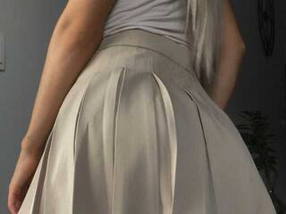 Erotinis vaizdo pokalbis Suzannaaa